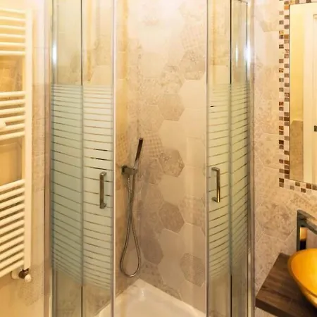 게스트하우스 Charming 4*